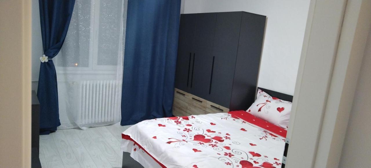 Appartement Apartament à Iasi Extérieur photo